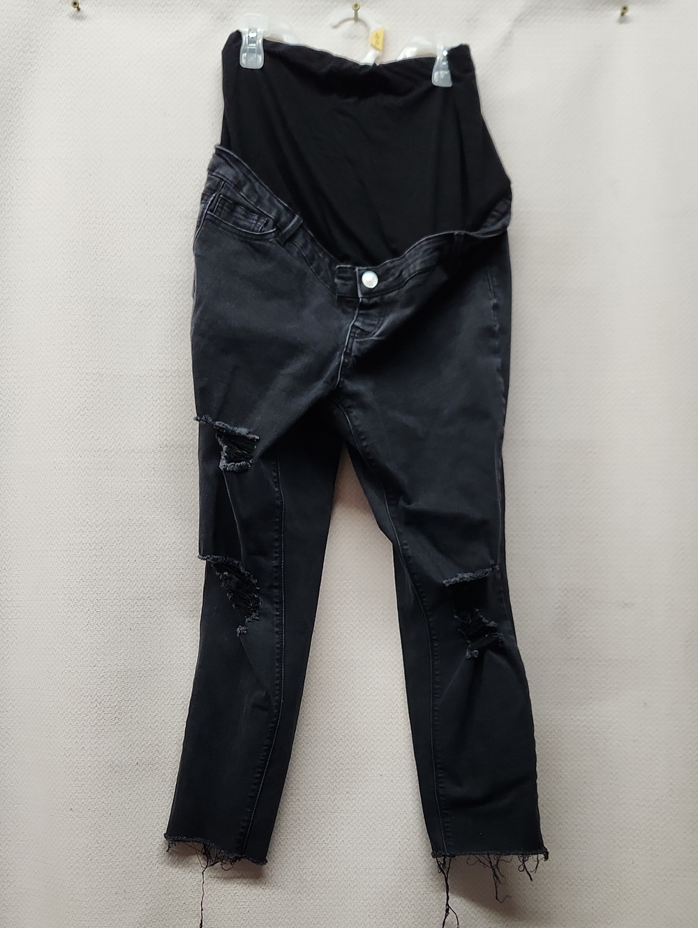 Missguided+ Black Distressed Skinny Maternity Jeans